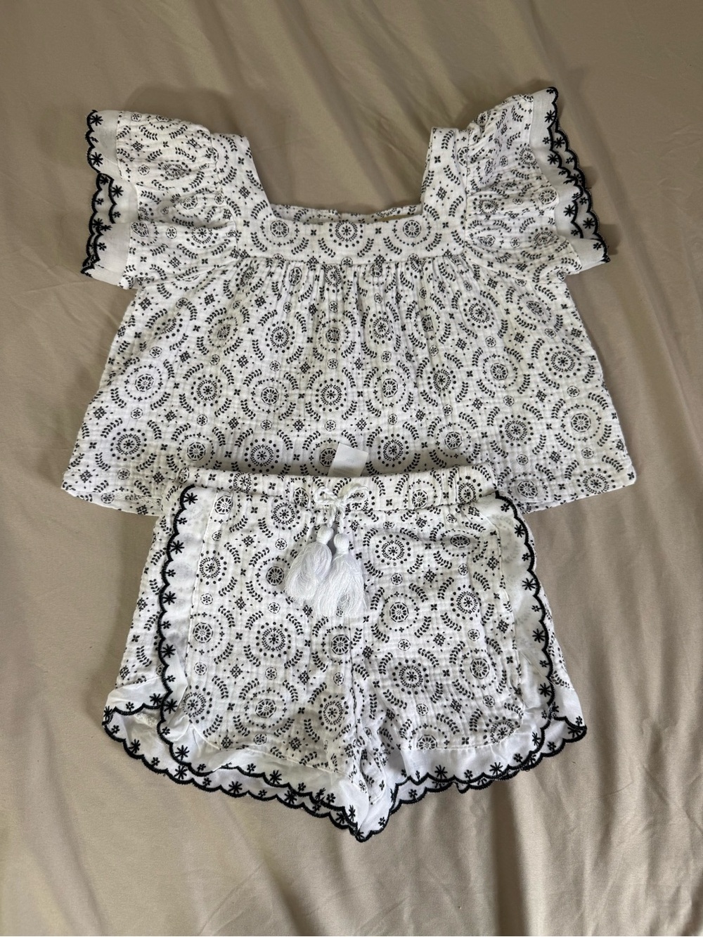 BearPaw White Eyelet Lace Pajama Set with Black Trim